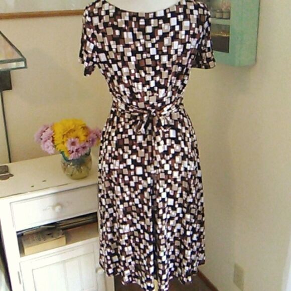 Danny & Nicole Soft Knit Dress - Picture 6 of 10